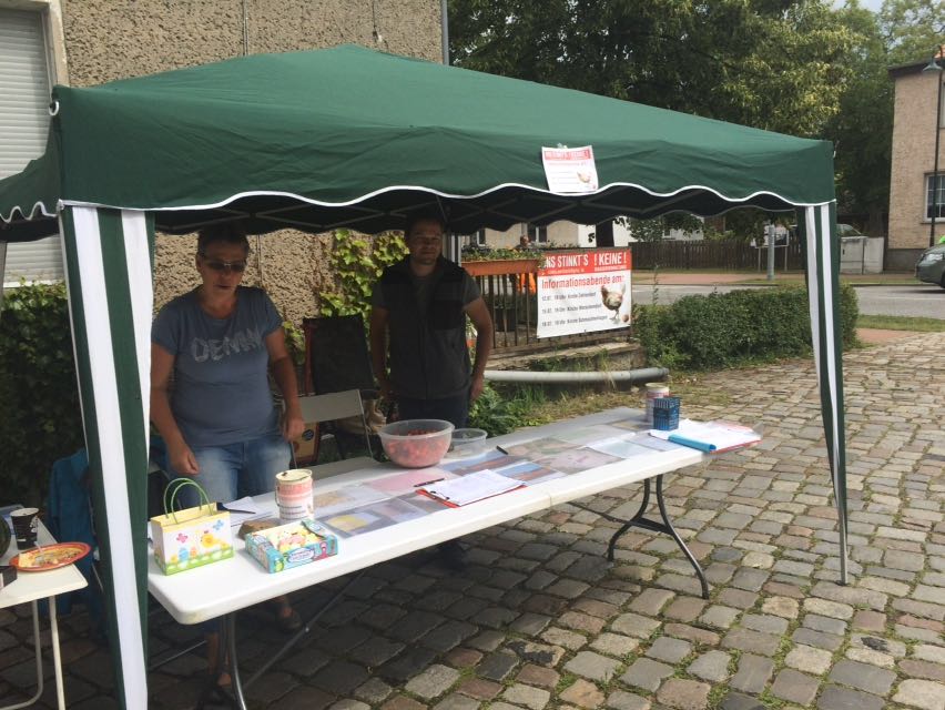Informationsstand beim Dorffest in Zehlendorf